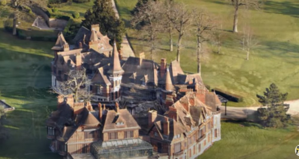 Unul dintre cele mai scumpe anunțuri imobiliare din lume: un castel francez este scos la vânzare pentru 425 de milioane de euro VIDEO