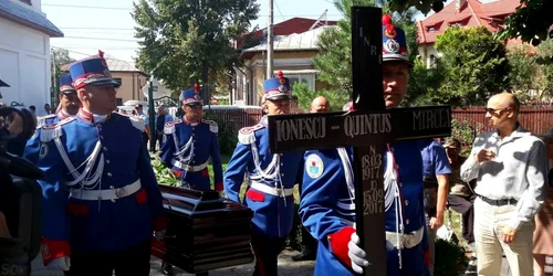 pregatiri inmormantare Quintus FOTO Diana Frîncu