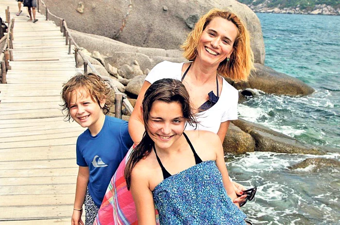 
    Fotografie făcută în urmă cu 14 ani, în ziua în care Alexia a fost botezatăSursă foto:Facebook  