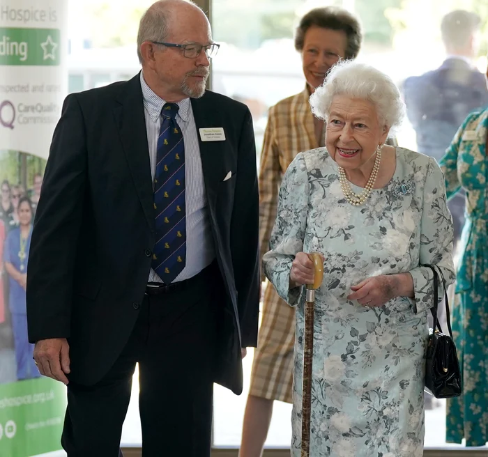 În iulie, a vizitat Thames Hospice