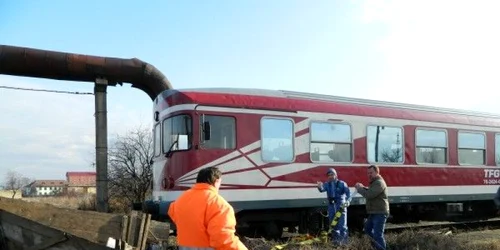 accident tren olt