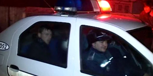 Suspecții au fost ridicați in urma descinderii Poliției și perchezițiilor domiciliare 
