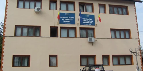 La Primăria Tismana se vor face angajări