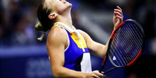 Simona Halep reacţionează în partida contra Mariei Sharapova din Rusia în timpul turneului US Open 2017 la Centrul Naţional de Tenis USTA Billie Jean King în cartierul Flushing din cartierul Queens New York FOTO Guliver / Getty Images /Clive Brunskil