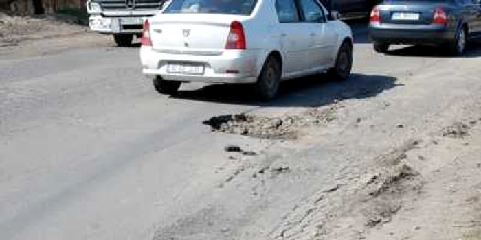 Şoseaua de Centură a Brăilei e în permanenţă plină de gropi FOTO Florentin Coman