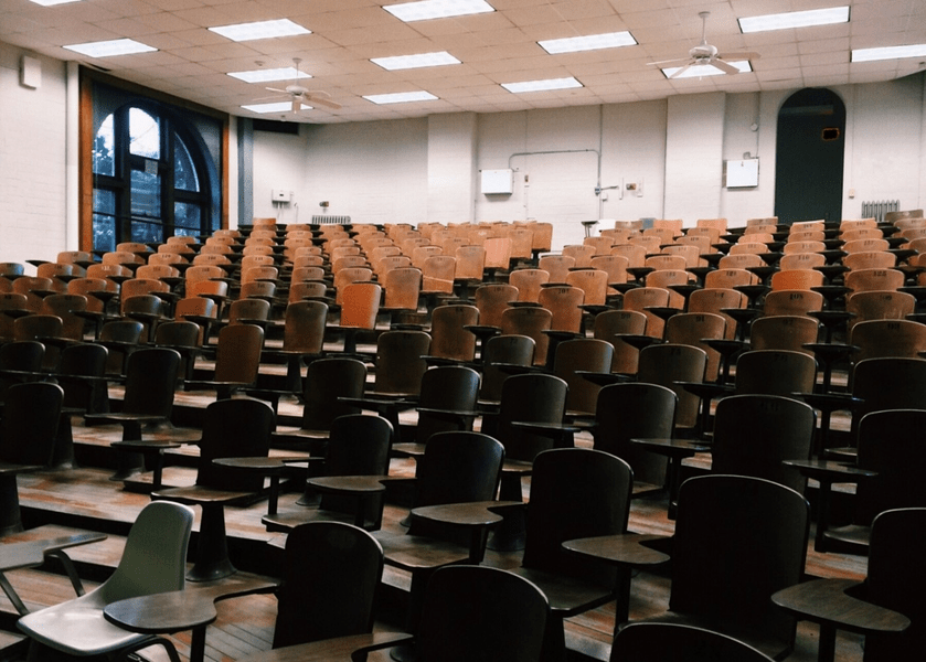 Scrisoare de sprijin pentru profesorul de la FJSC acuzat de comportament abuziv DOCUMENT