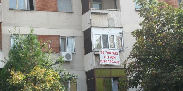 Apartamentele sunt cu 30% mai ieftine ca în anii trecuţi