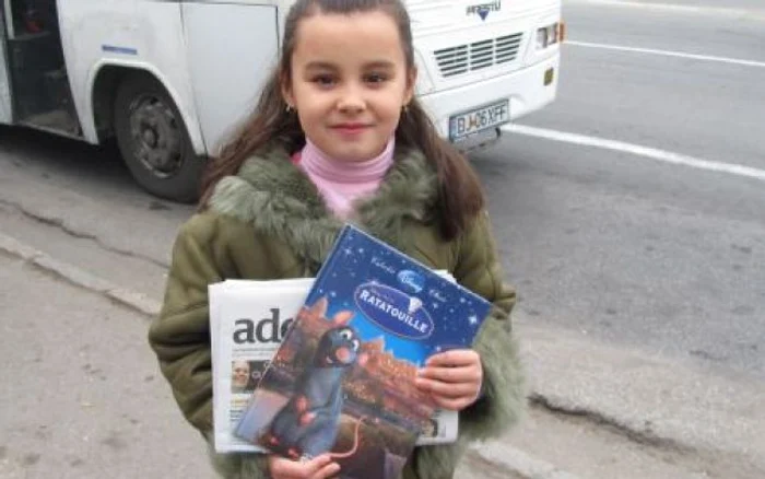 Alexandra Lelia Drăghici este elevă în clasa I A, la Colegiul Naţional Carol I.