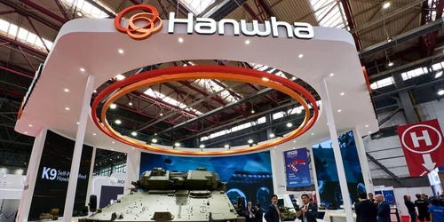 Standul Hanwha la Expoziția din București FOTO Profimedia 