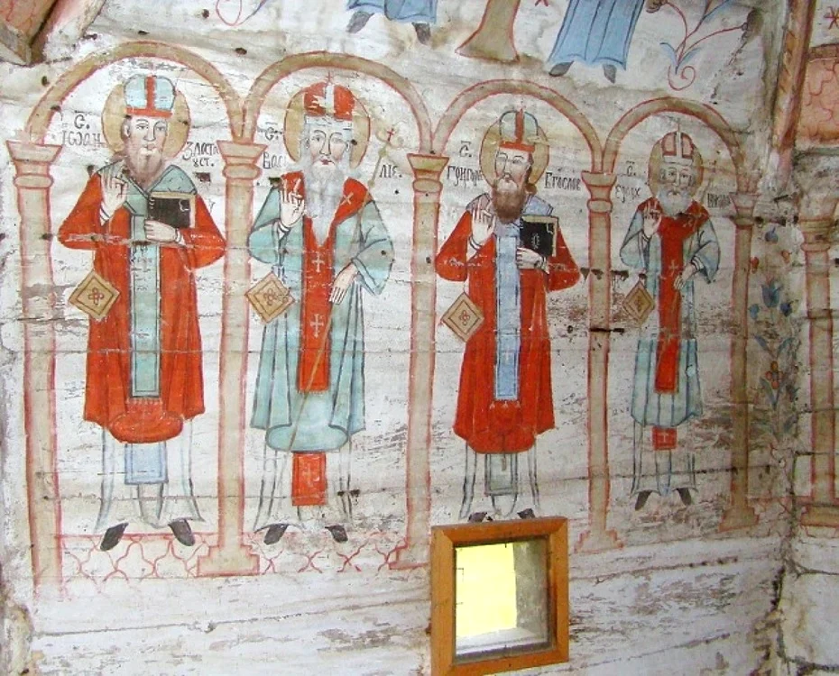 Interior biserica  FOTO Rares Marius Țetcu, Wikipedia