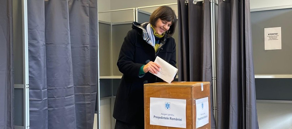 Kovesi, discurs mobilizator în România: Astăzi, în multe locuri din lume, vedem democrația atacată. Există putere în a sta umăr la umăr pentru apărarea principiilor care ne unesc