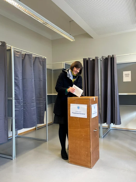 Kovesi îndeamnă la alegeri pro-europene. Foto: Ambasada României la Luxemburg