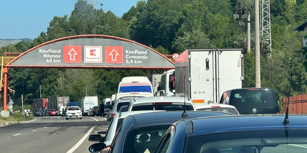 Valea Prahovei DN1 blocată în urma devierii circulației de pe DN7 Valea Oltului Foto Florentin Gust Facebook