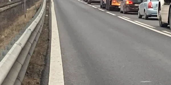 Accident pe Valea Oltului DN 7 - E 81 în zona Tuţuleşti - Vâlcea Foto Adevărul