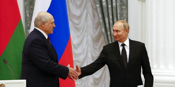 Aleksandr Lukasenko si Vladimir Putin FOTO EPA-EFE