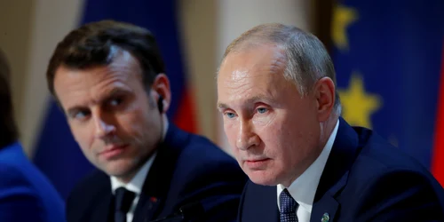 Emmanuel Macron si Vladimir Putin FOTO EPA EFE jpg