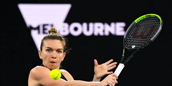 Meciul dintre Simona Halep si australianca Lizette Cabrera de la Australian Open a fost câştigat de româncă FOTO EPA-EFE / Dave Hunt