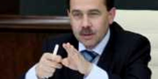 Descentralizarea, proces anticriză