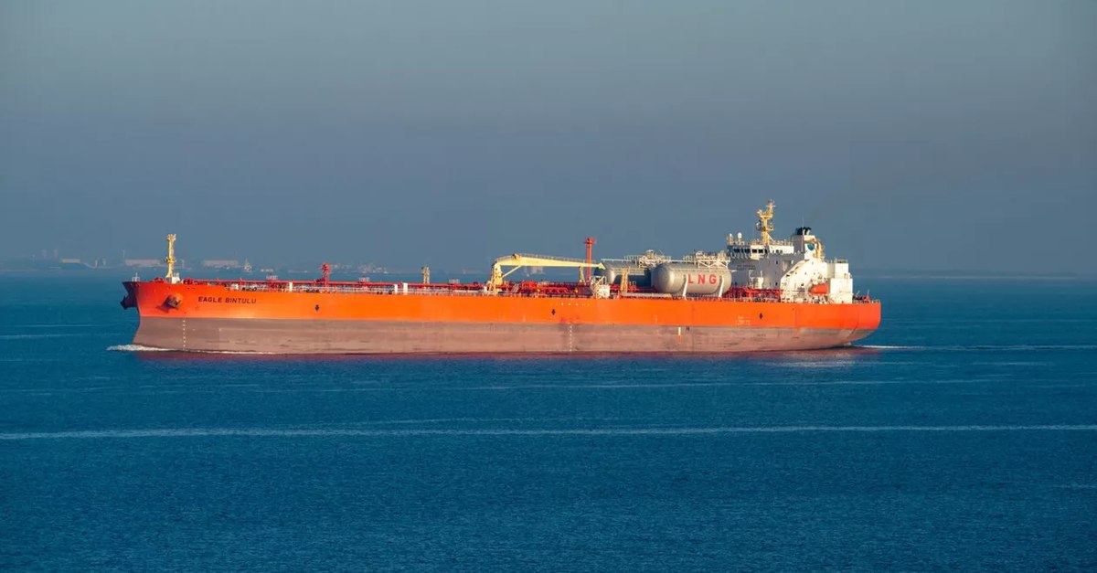 Explozie pe Marea Neagră: Navă LPG, avariată lângă Sulina