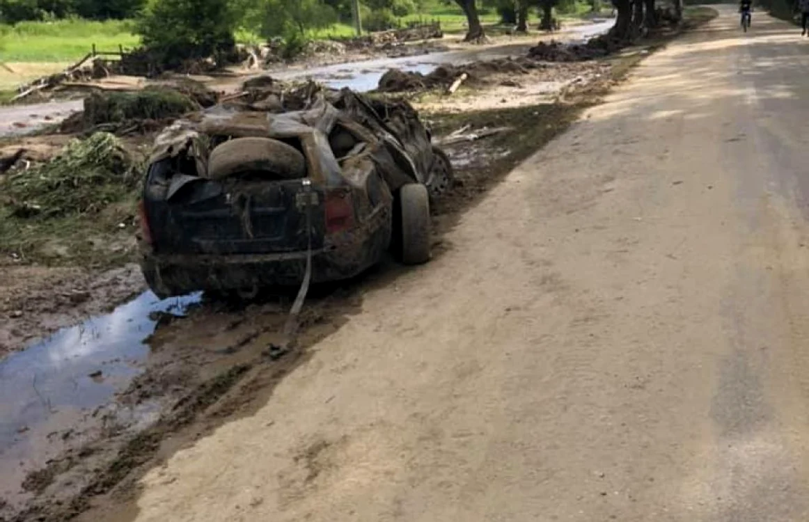inundatii efecte alba