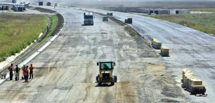 România are doar 545 de kilometri de autostradă, la o suprafaţă de aproape 240.000 de kilometri pătraţi FOTO Arhivă Adevărul