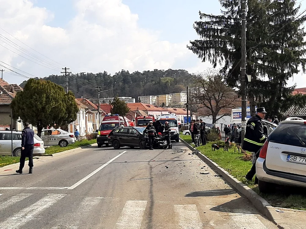 Grav accident în Agnita - Sibiu cu şapte victime dintre care patru copii Foto Gigi Stoia