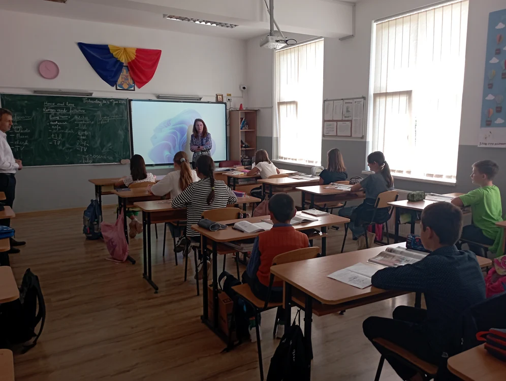 Elevii școlii din Dersca fac performanță în educație FOTO Cosmin Zamfirache