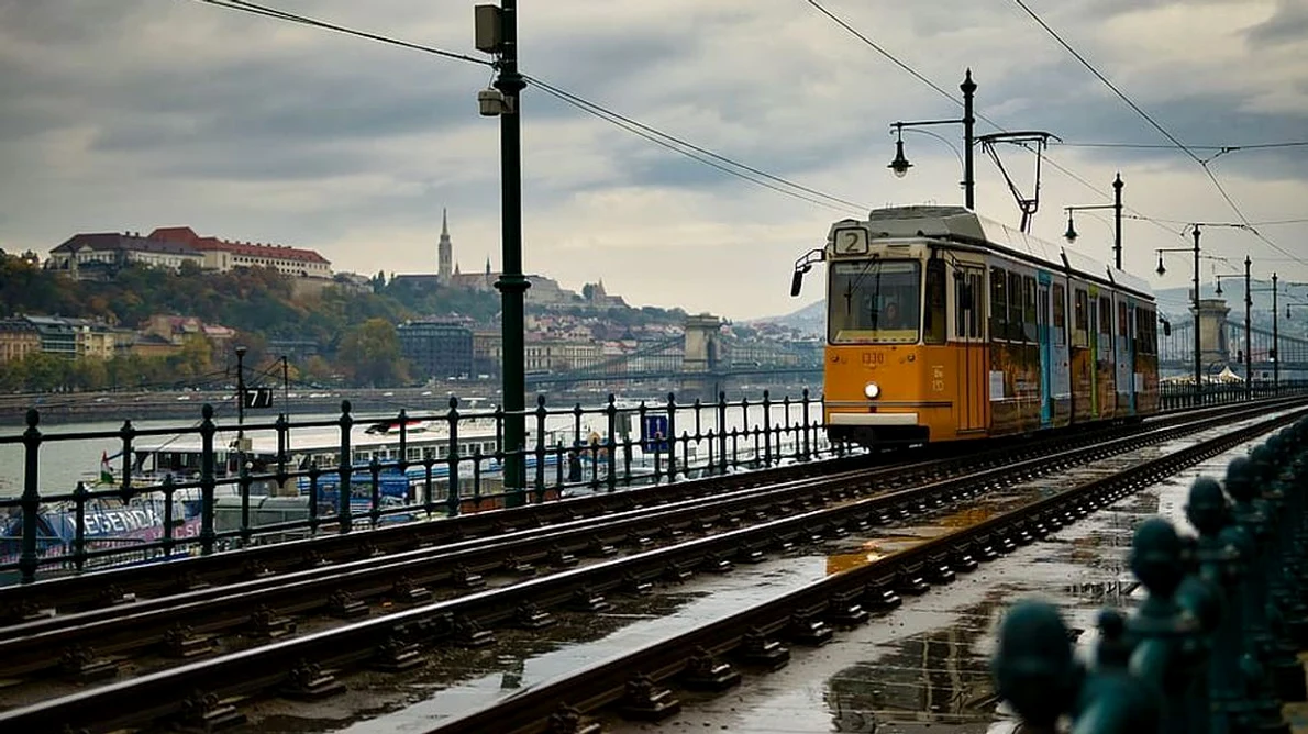 Transportul public din Budapesta, oprit timp de un minut la centenarul Tratatului de la Trianon jpeg