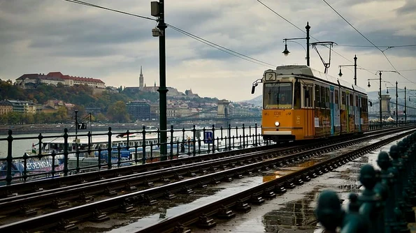 Transportul public din Budapesta, oprit timp de un minut la centenarul Tratatului de la Trianon jpeg