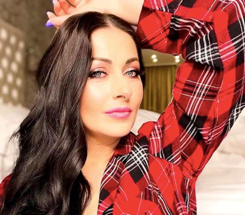 Gabriela Cristea are o alergie la nivelul unghiilor