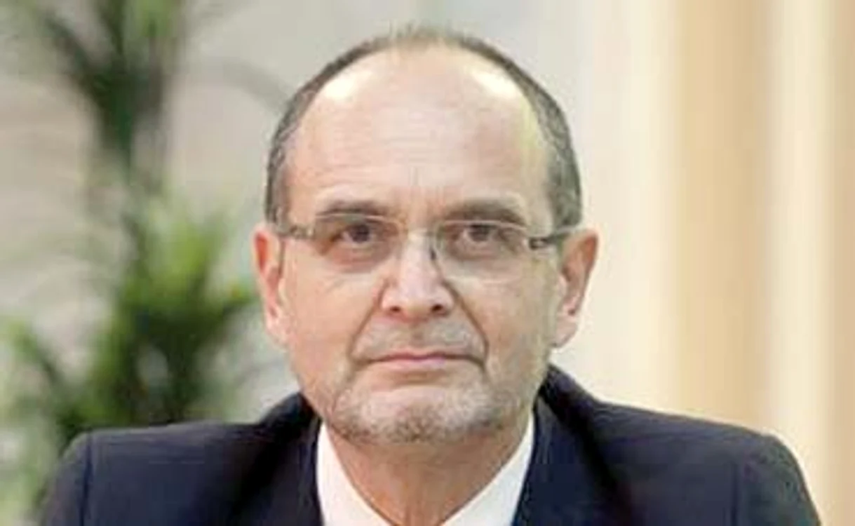
    Adrian Curaj este ministrul  educaţiei din noiembrie 2015  