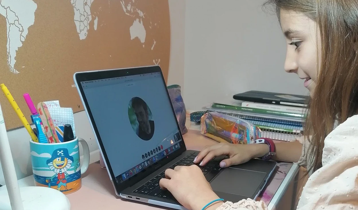 Cisco și IBM lucrează pentru implementarea sistemului educațional online la nivel național