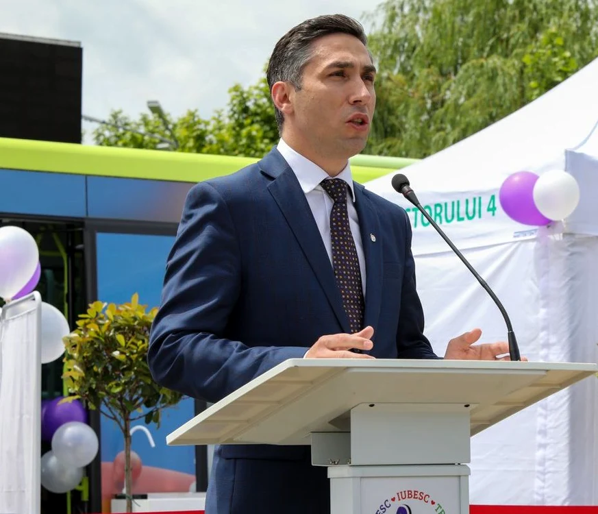 
    Vrei imunitate când va lovi din plin valul 4 al pandemiei? Vacinează-te acum, este recomandarea medicului militar Valeriu Gheorghiță  
