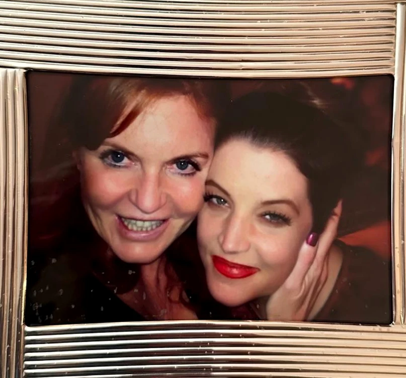 Sarah Ferguson și Lisa Marie Presley