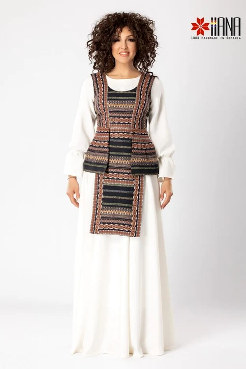 17 nico imaginea campaniei brandului iiana 2 jpg jpeg