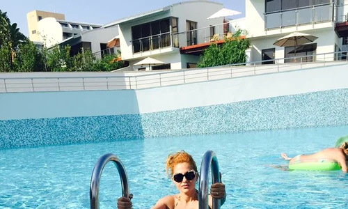 Oana Turcu piscina jpeg