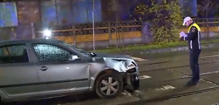 Maşina care a lovit pietonul. FOTO: captură video ProTV
