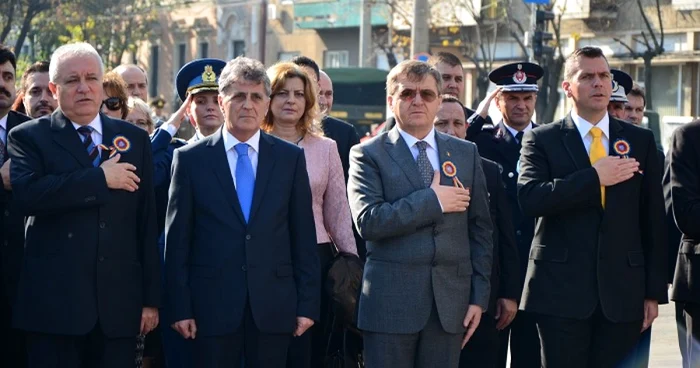 Ministrul Duşa, alături de oficialităţile judeţului Satu Mare, la manifestările de la Carei                            FOTO jurnaluldenordvest.ro