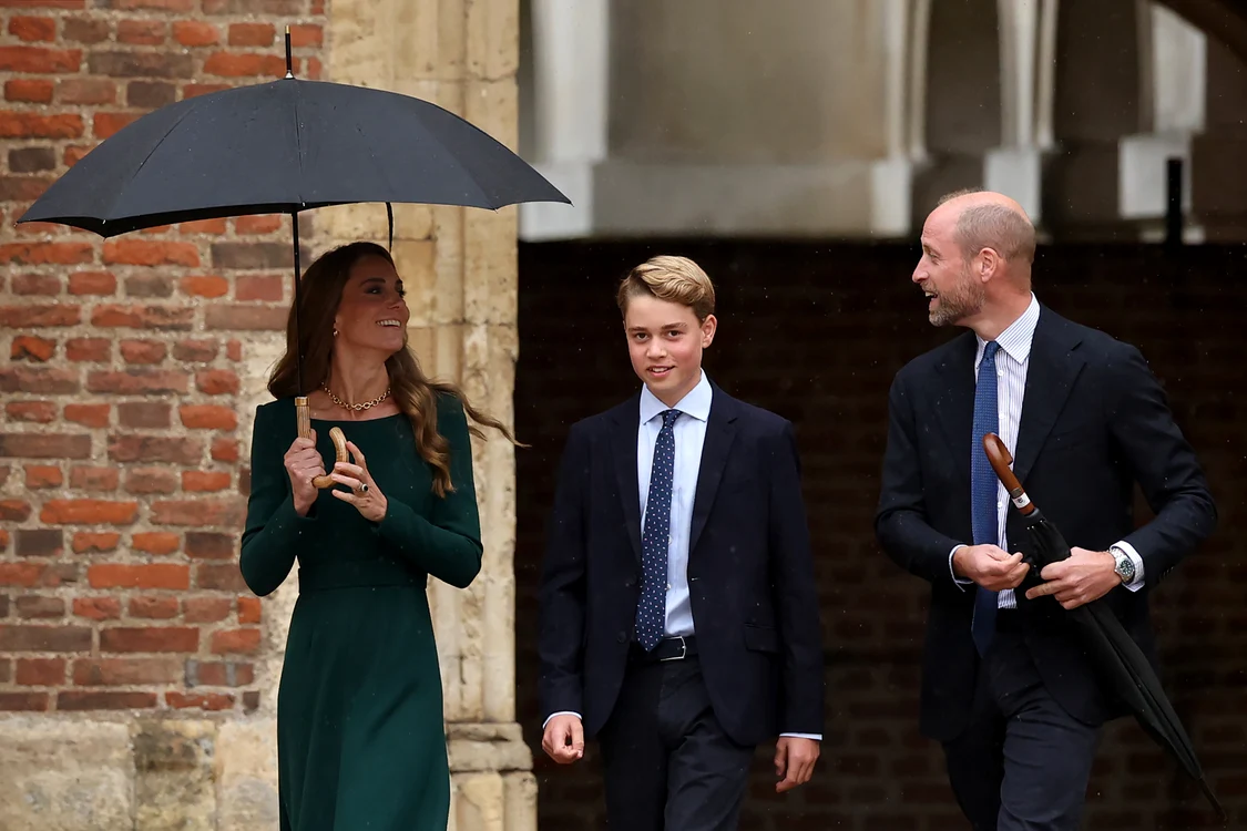 Prințesa Kate și Prințul William l au condus pe Prințul George la Colegiul Eton GettyImages 2293659801 jpg