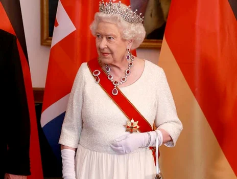 Regina Elisabeta a II a, viaţa în lumina reflectoarelor jpeg