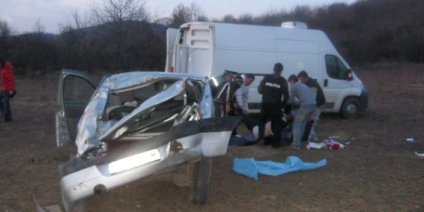 Victimele au fost transportate la Spitalul de Urgenţă Ploieşti