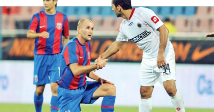 Grzelak (centru) nu mai are viitor la Steaua  