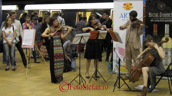 Timp de cinci zile bucureştenii vor fi întâmpinaţi cu concerte de muzică clasică chiar la metrou FOTO fotostefan.ro