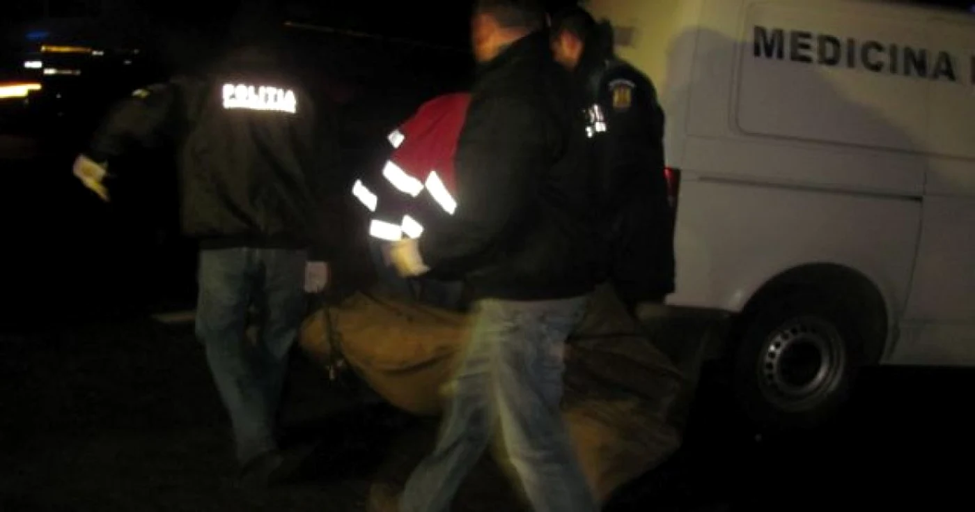 Cadavrul tânărului a fost transportat la Medicina Legală
