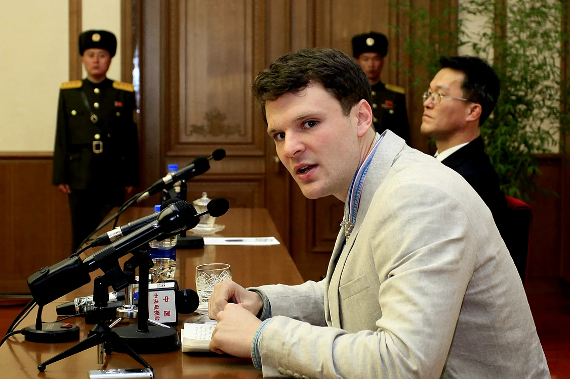 Otto susține că administrația americană i-a cerut să fure afișul politic