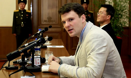 Otto susține că administrația americană i a cerut să fure afișul politic jpeg