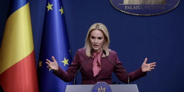 Briefing şedinţă de guvern - Gabriela Firea - 5 ian 2022 / FOTO Inquam Photos / George Călin