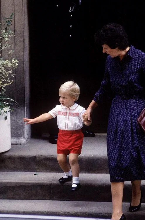 Prinţul George, la botezul sorei sale