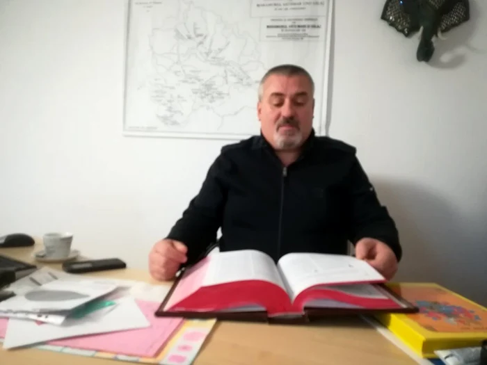 Gabriel Iuga şi-a căutat rădăcinile în documente vechi, secretizate FOTO Adrian Caraba