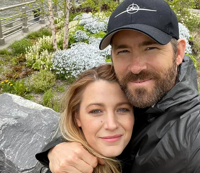 Ryan Reynolds și Blake Lively. FOTO Facebook Ryan Reynolds